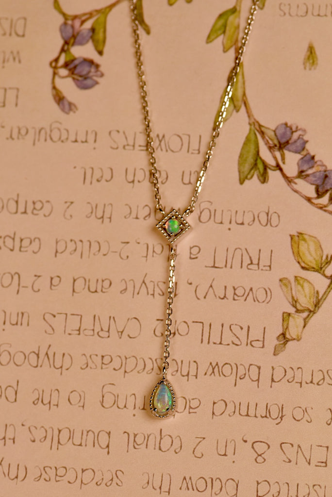 Kite Opal Necklace in White Gold - Mood Shot