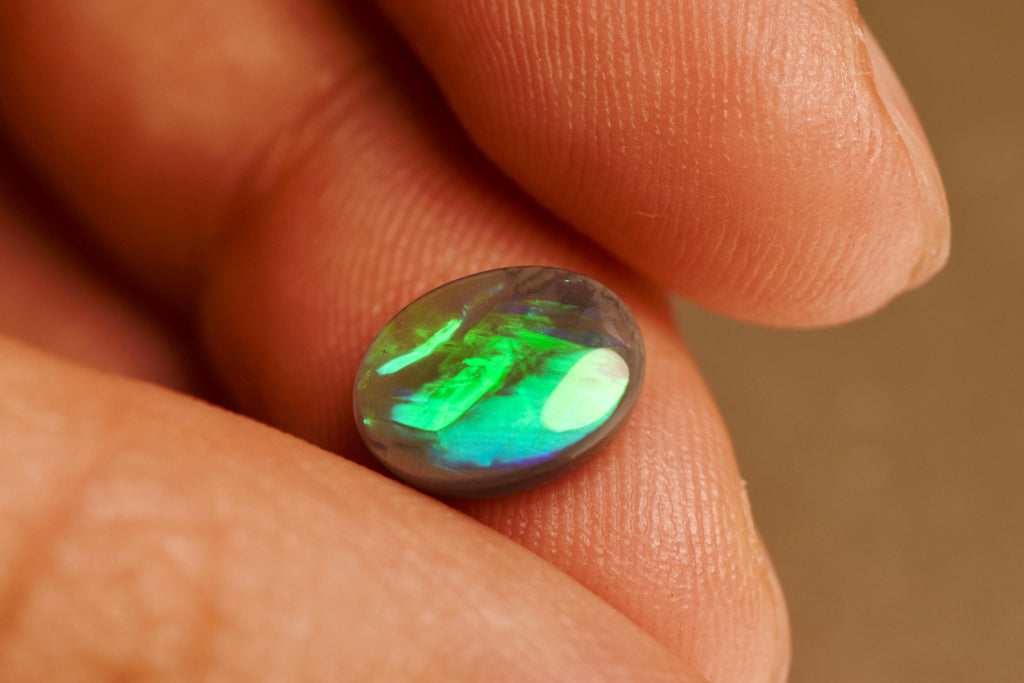 Green Flicker | Dark Opal