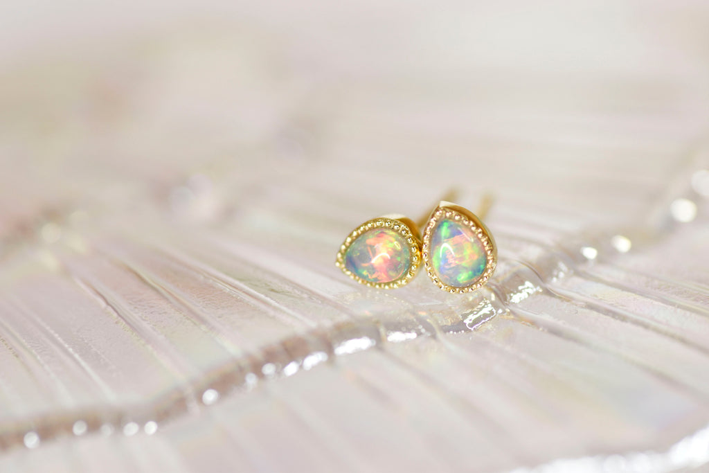 Pear Opal Stud Earrings in Yellow Gold - Mood Shot